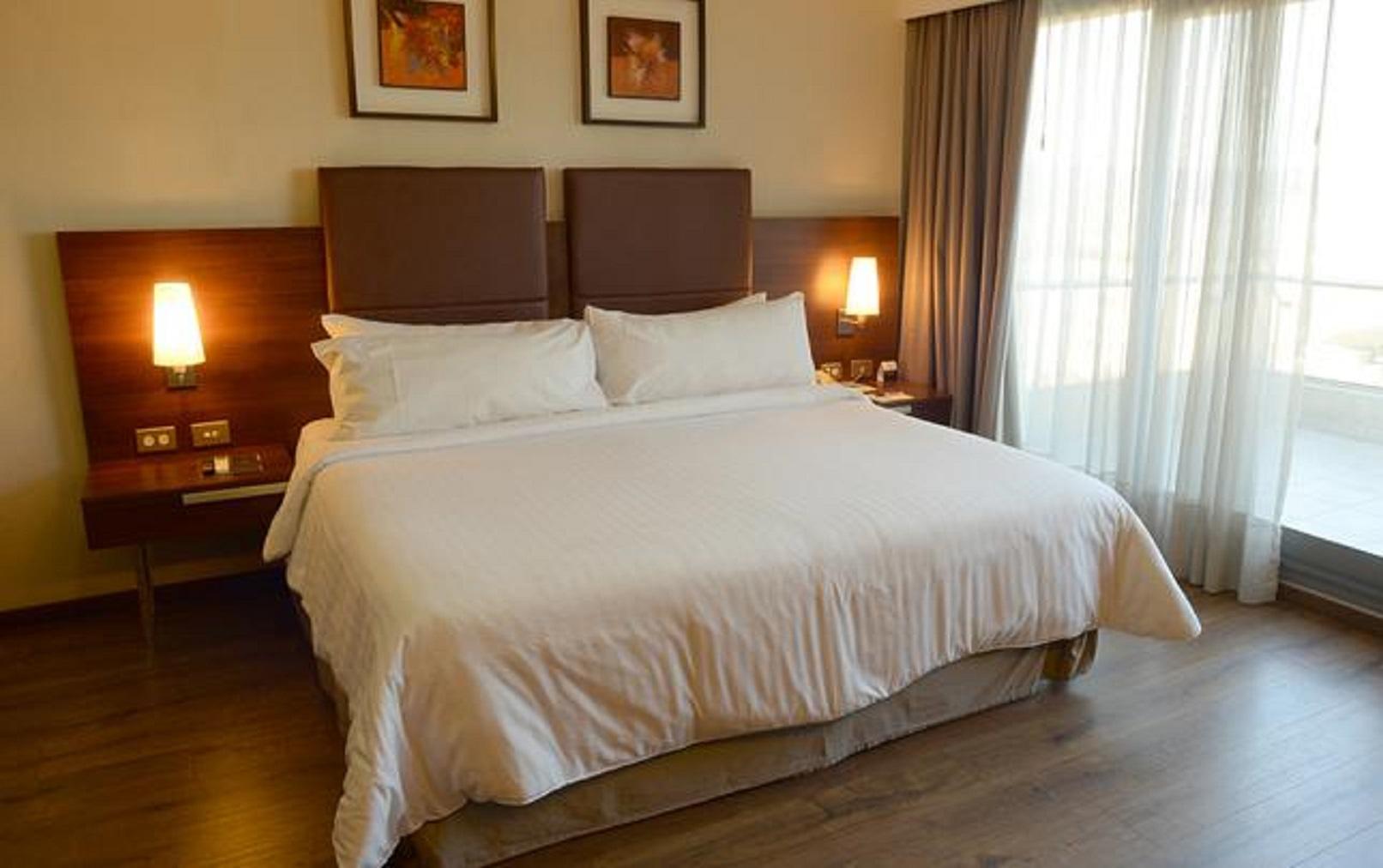 Howard Johnson La Canada Hotel & Suites Córdoba Buitenkant foto