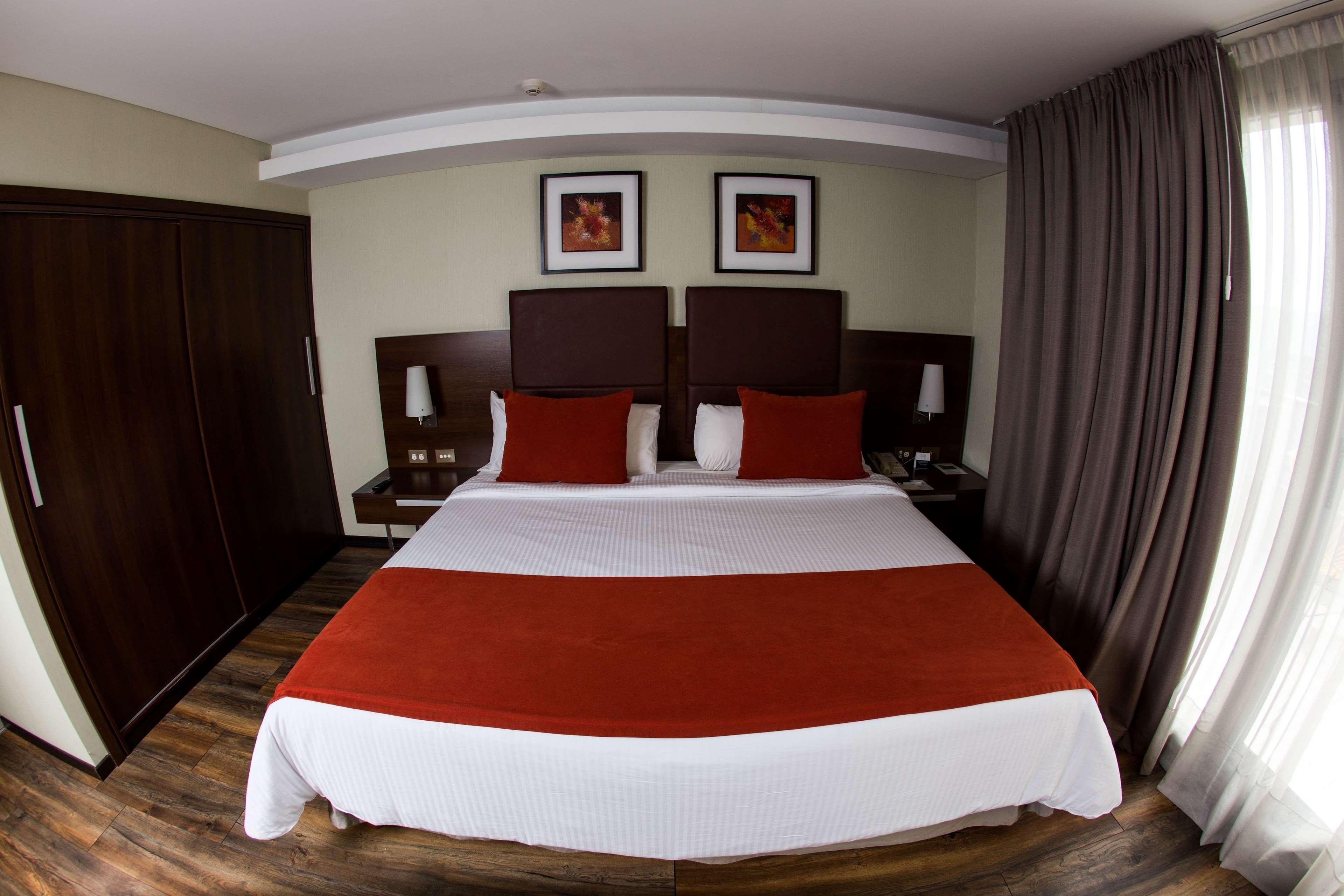 Howard Johnson La Canada Hotel & Suites Córdoba Buitenkant foto